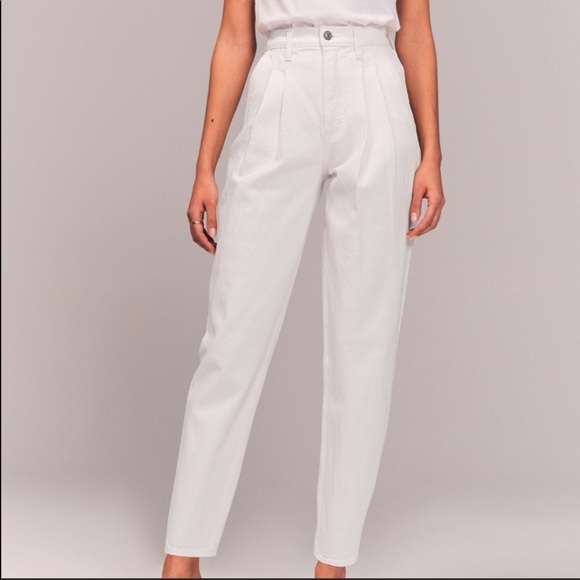 NWOT Abercrombie & Fitch Mom Jeans - Picture 1 of 6